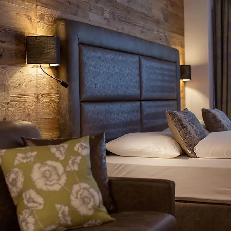 Gruener Baum Hotel