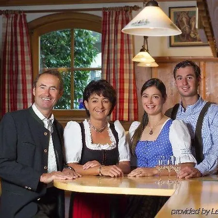 Hotel Gruener Baum Zell am See
