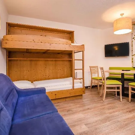 Gruener Baum Hotel 4*