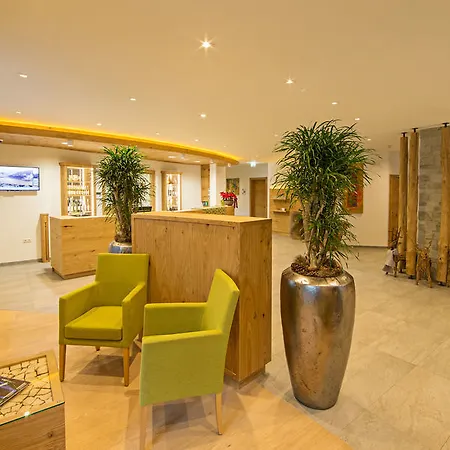 Hotel Gruener Baum Zell am See